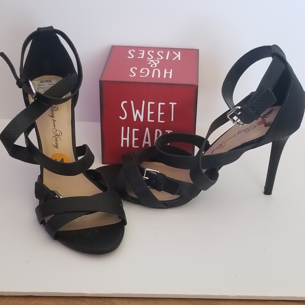 Penny loves Kenny Snake print Black Strappy Heels